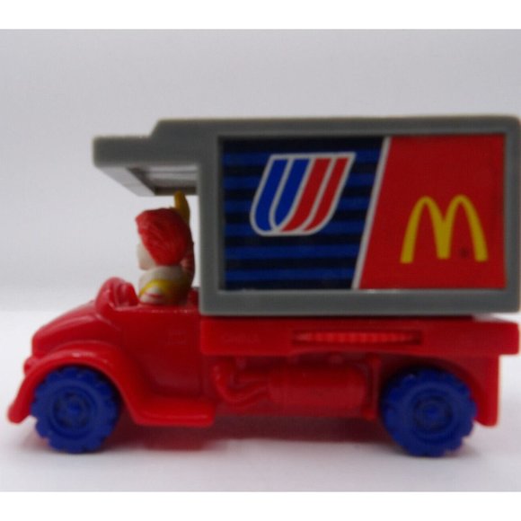 McDonald's United Airlines Friendly Skies Truck w. Ronald McD ©1998 - Picture 2 of 5
